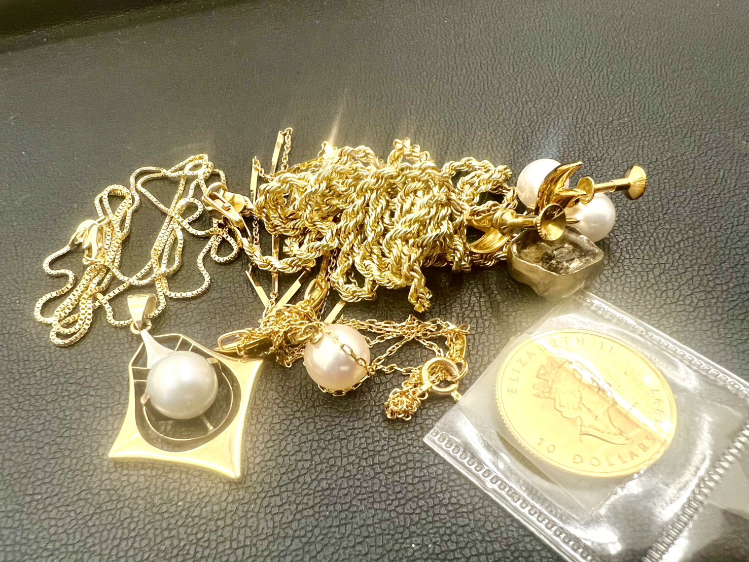 貴金属をお買取りさせていただきました！